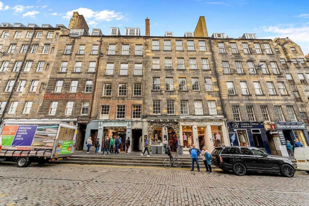 Boutique Modern Royal Mile Apartment Sleeps 4 Edinburgh Luaran gambar